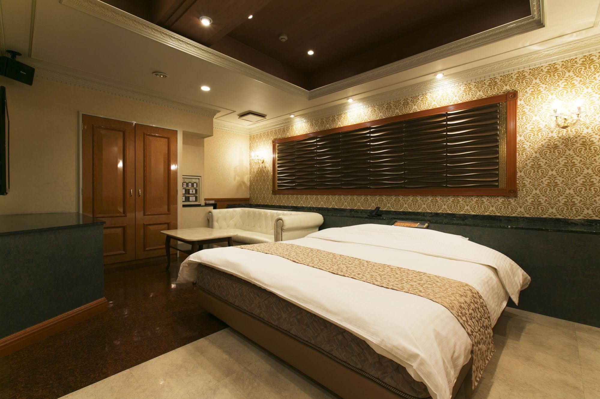 Hotel Atlantis Toyonaka (Adults Only) Esterno foto