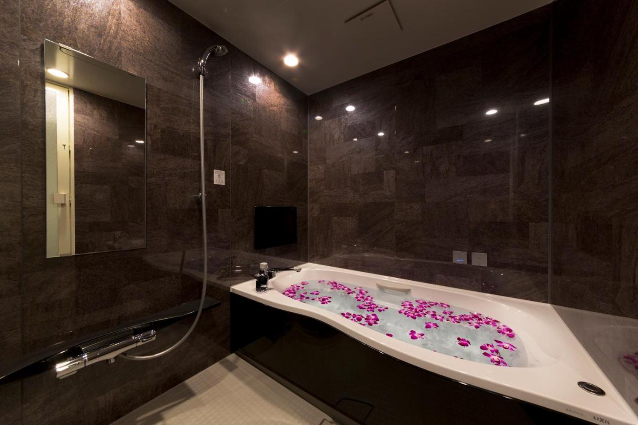 Hotel Atlantis Toyonaka (Adults Only) Esterno foto